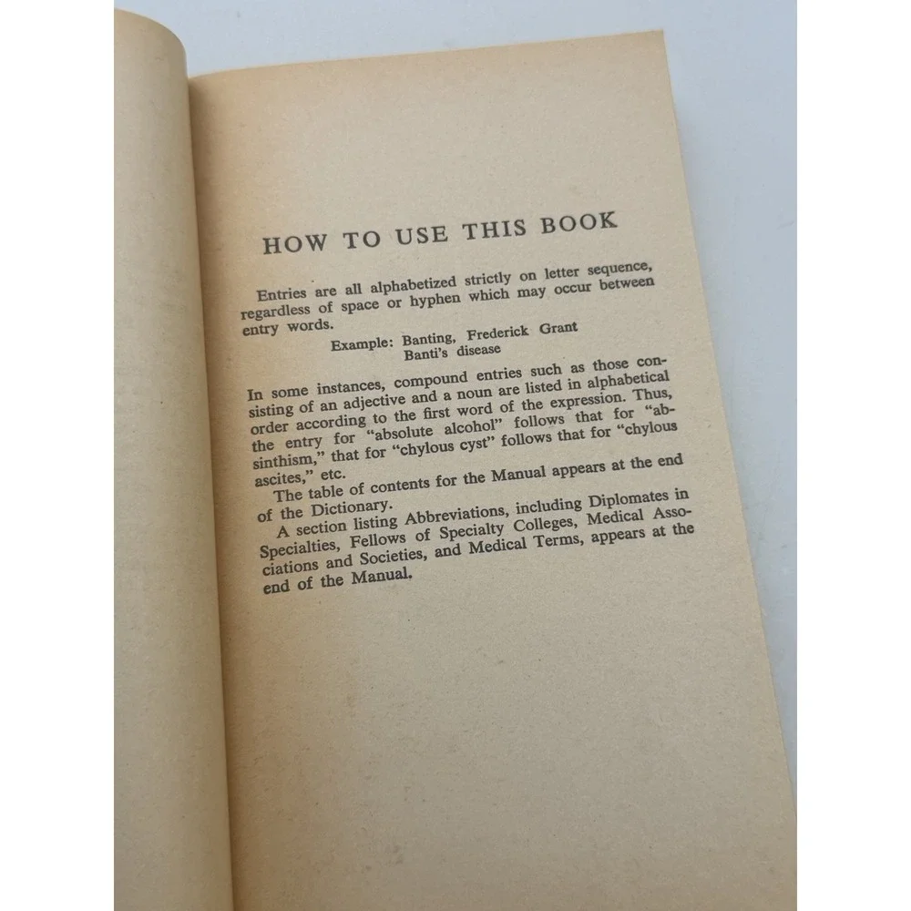 New American Medical Dictionary & Health Manual 1968 Revised Signet Paperback